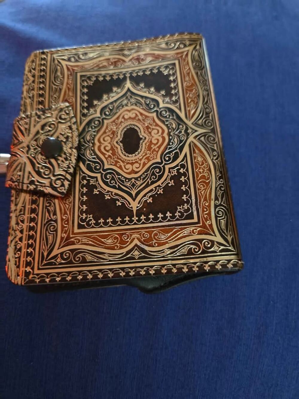 Vintage calf-leather Wallet,made in Italy, gold-embossed